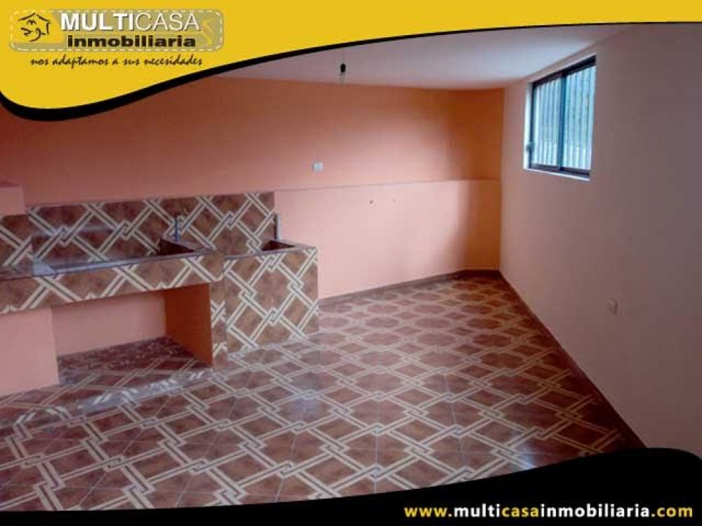 Villa en Venta a Crédito por estrenar Sector Vía LLacao Cuenca-Ecuador