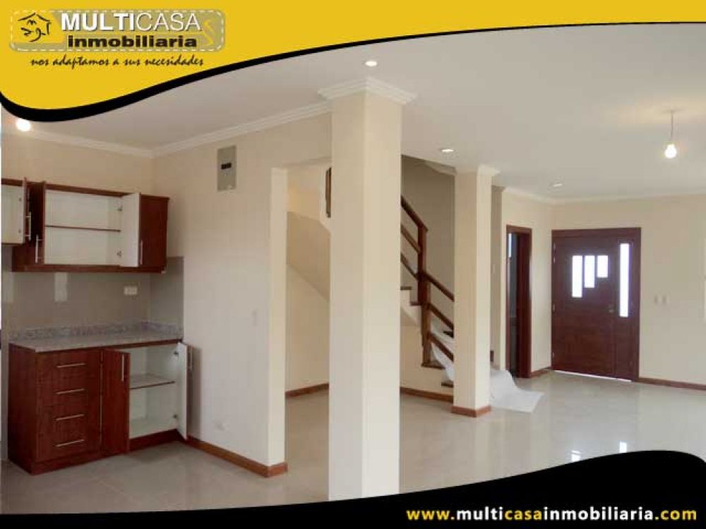 Casa en Venta a Crédito en Urbanización Sector Control Sur Cuenca-Ecuador