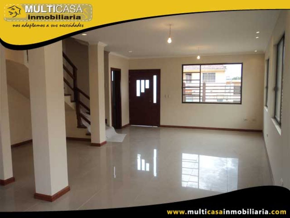 Casa en Venta a Crédito en Urbanización Sector Control Sur Cuenca-Ecuador