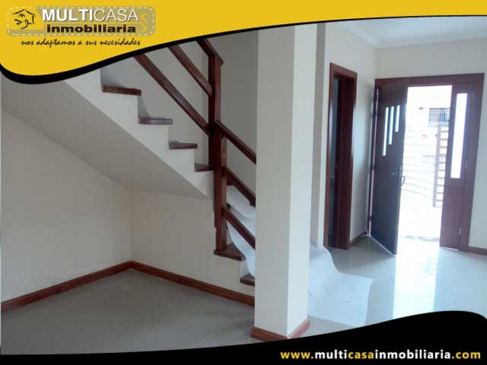 Casa en Venta a Crédito en Urbanización Sector Control Sur Cuenca-Ecuador