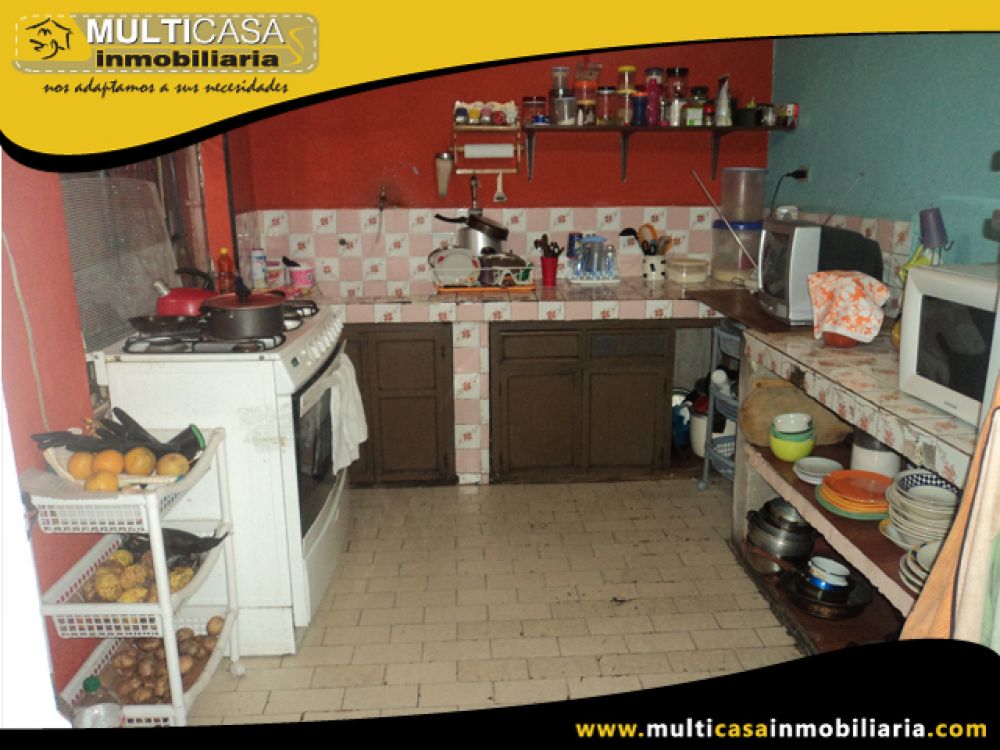 Casa Comercial en Venta a Crédito Sector Av. Loja Cuenca-Ecuador