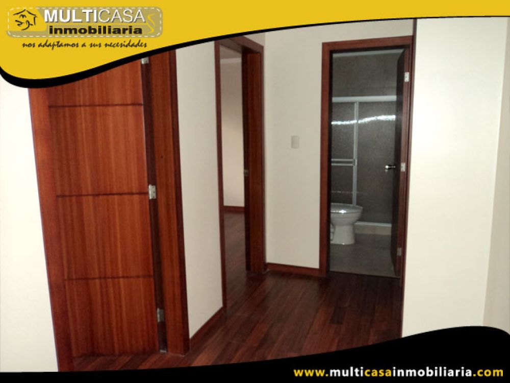 Casa en Venta a Crédito en Urbanización Privada Sector Racar Cuenca-Ecuador