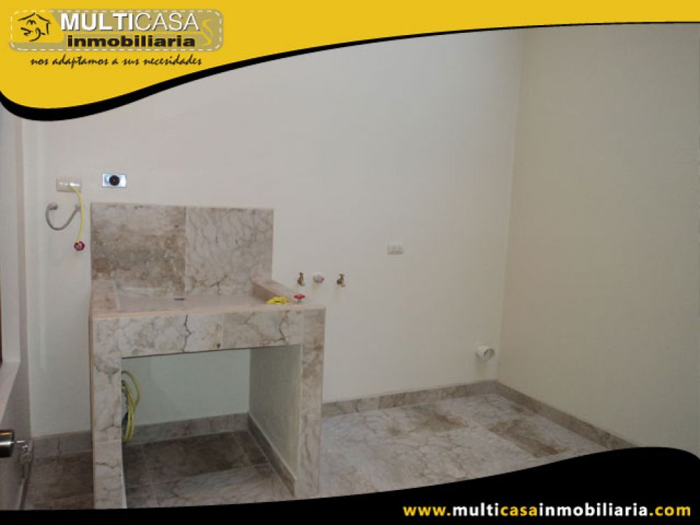 Casa en Venta a Crédito en Urbanización Privada Sector Racar Cuenca-Ecuador