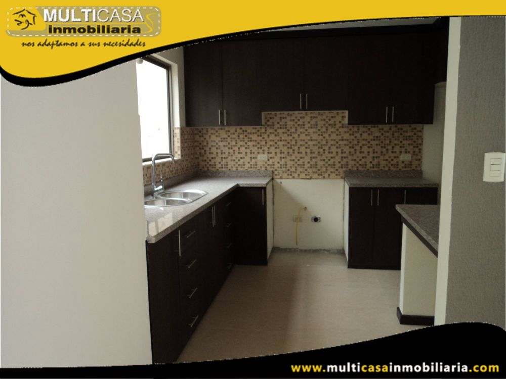 Arriendo Casa acogedora de dos pisos Sector Colegio Borja Cuenca-Ecuador