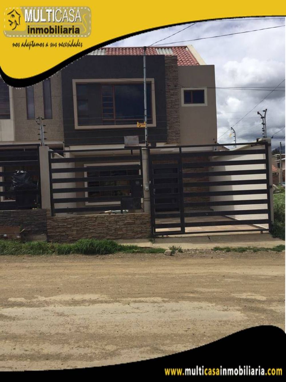 Venta de Hermosa Casa a crédito de Tres plantas cómoda, acogedora con garaje Sector Medio Ejido Cuenca-Ecuador