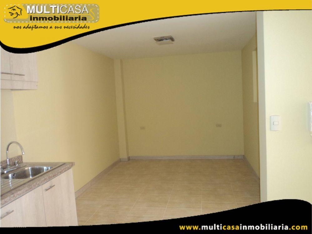 Venta de Hermosa Casa a crédito por estrenar en Urbanización con garaje para dos vehículos Sector Yanuncay Cuenca - Ecuador