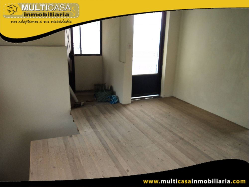 Venta de Hermosa Casa por terminar con Terreno a crédito  Sector Mayancela Cuenca-Ecuador