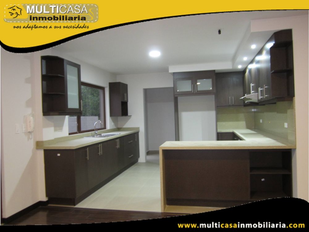 Casas en Venta a Crédito en Conjunto Privado Sector Challuabamba Cuenca-Ecuador