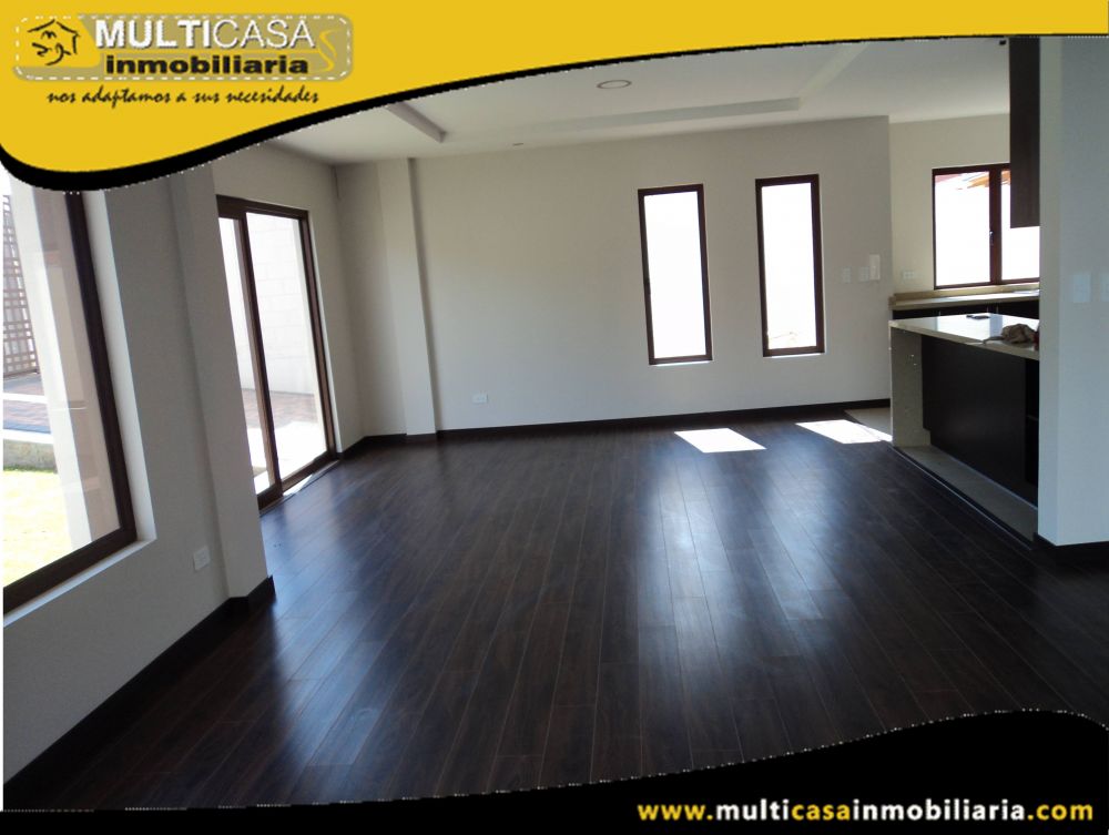 Casas en Venta a Crédito en Conjunto Privado Sector Challuabamba Cuenca-Ecuador