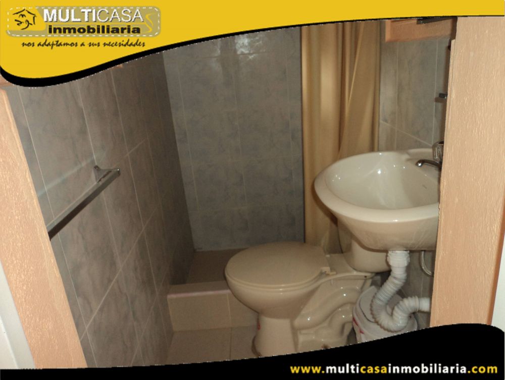 Venta de Hermosa Casa Comercial en Urbanización Privada con Dos departamentos Independientes a crédito Sector Totoracocha Cuenca-Ecuador