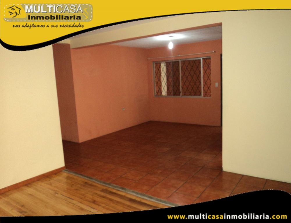 Venta de Hermosa Casa Comercial en Urbanización Privada con Dos departamentos Independientes a crédito Sector Totoracocha Cuenca-Ecuador