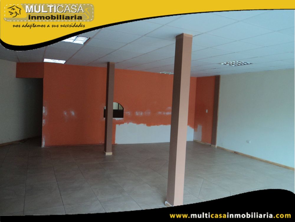 Arriendo hermoso Local Comercial con garaje para dos vehículos Sector Av.Paucarbamba Cuenca-Ecuador