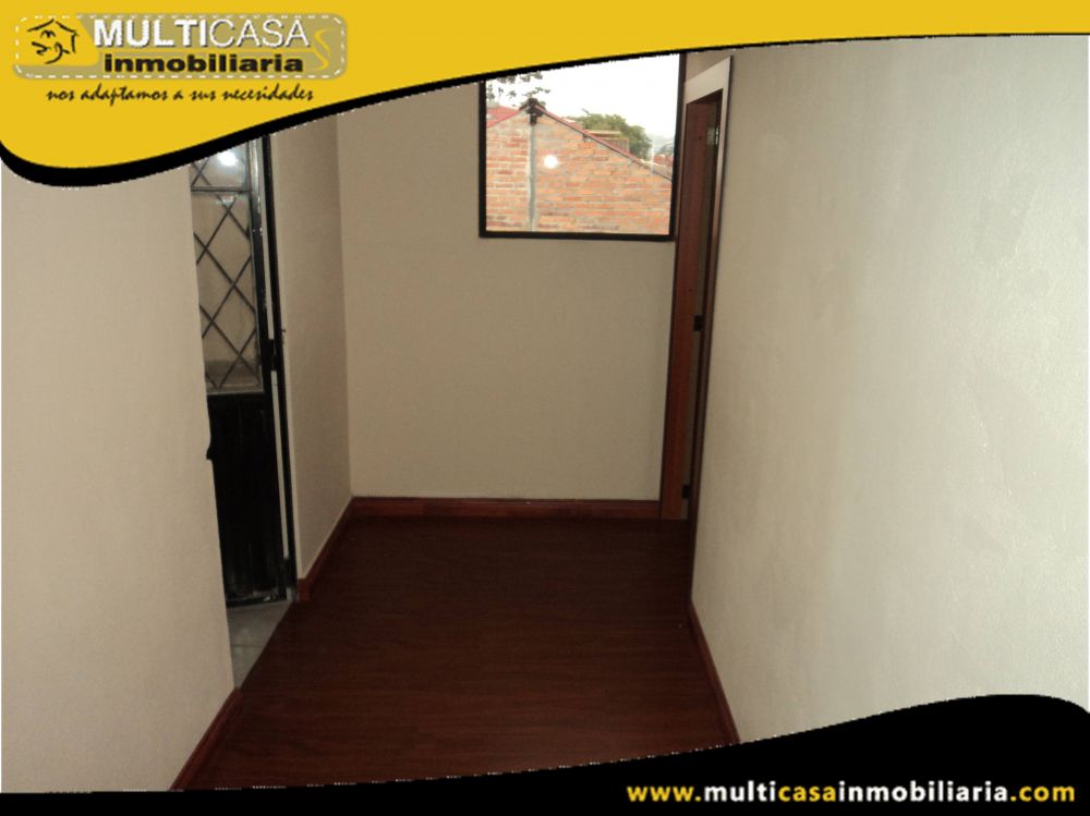 Venta de Hermosa Casa Rentera de Dos Departamentos  y garaje para dos Vehículos Sector Remigio Crespo Cuenca-Ecuador