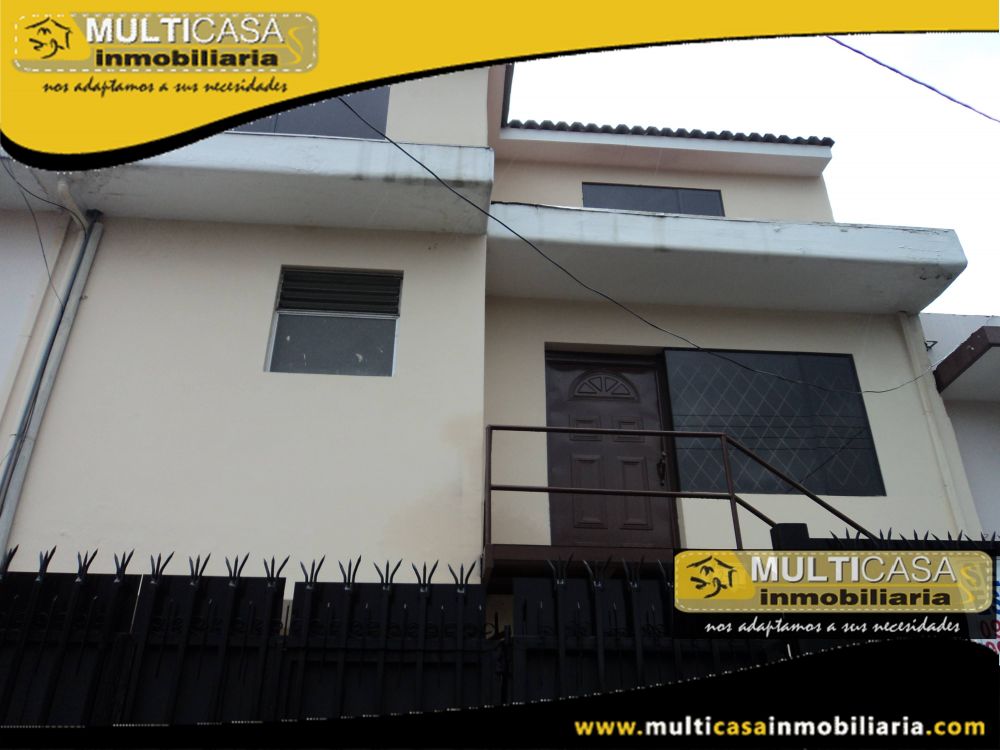 Venta de Hermosa Casa Rentera de Dos Departamentos  y garaje para dos Vehículos Sector Remigio Crespo Cuenca-Ecuador