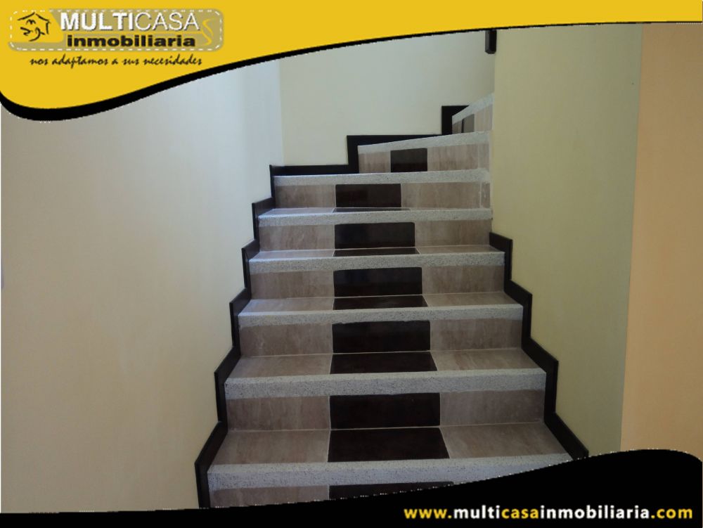 Casa en Venta a Crédito en  Condominio Privado Sector Feria Libre Cuenca - Ecuador