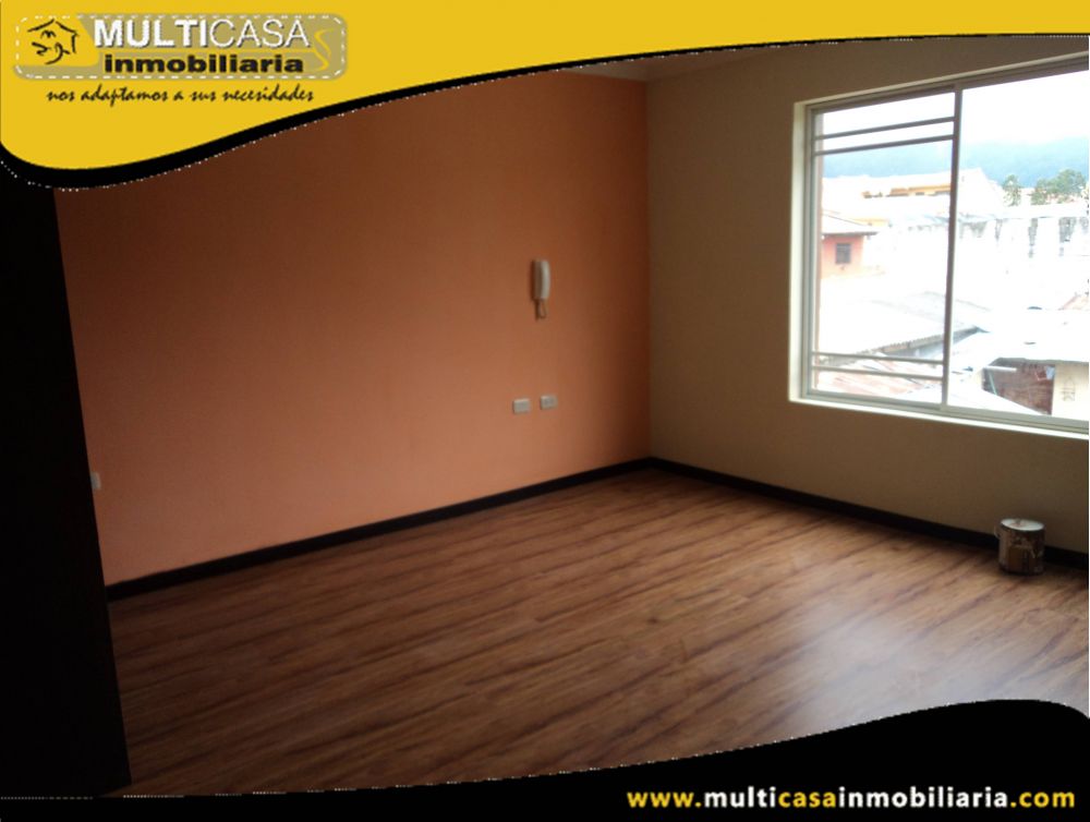 Casa en Venta a Crédito en  Condominio Privado Sector Feria Libre Cuenca - Ecuador