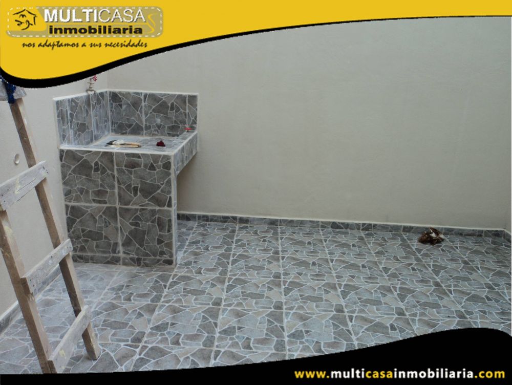 Casa en Venta a Crédito en  Condominio Privado Sector Feria Libre Cuenca - Ecuador