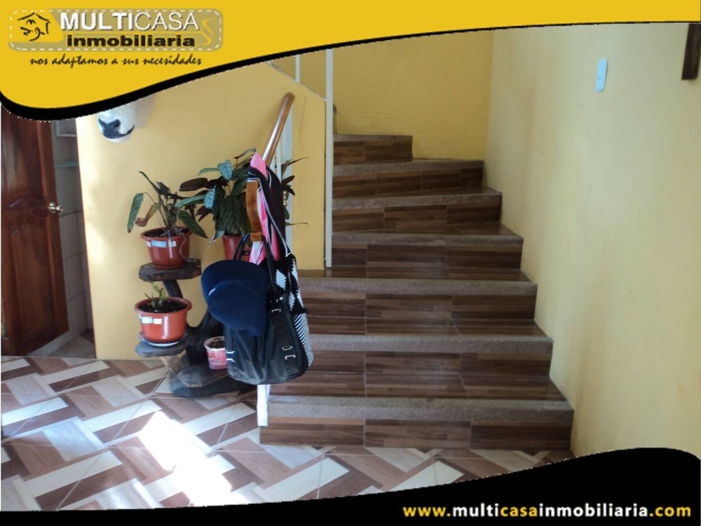 Venta de Hermosa casa Remodelada a crédito sector Vía a Llacao Cuenca-Ecuador