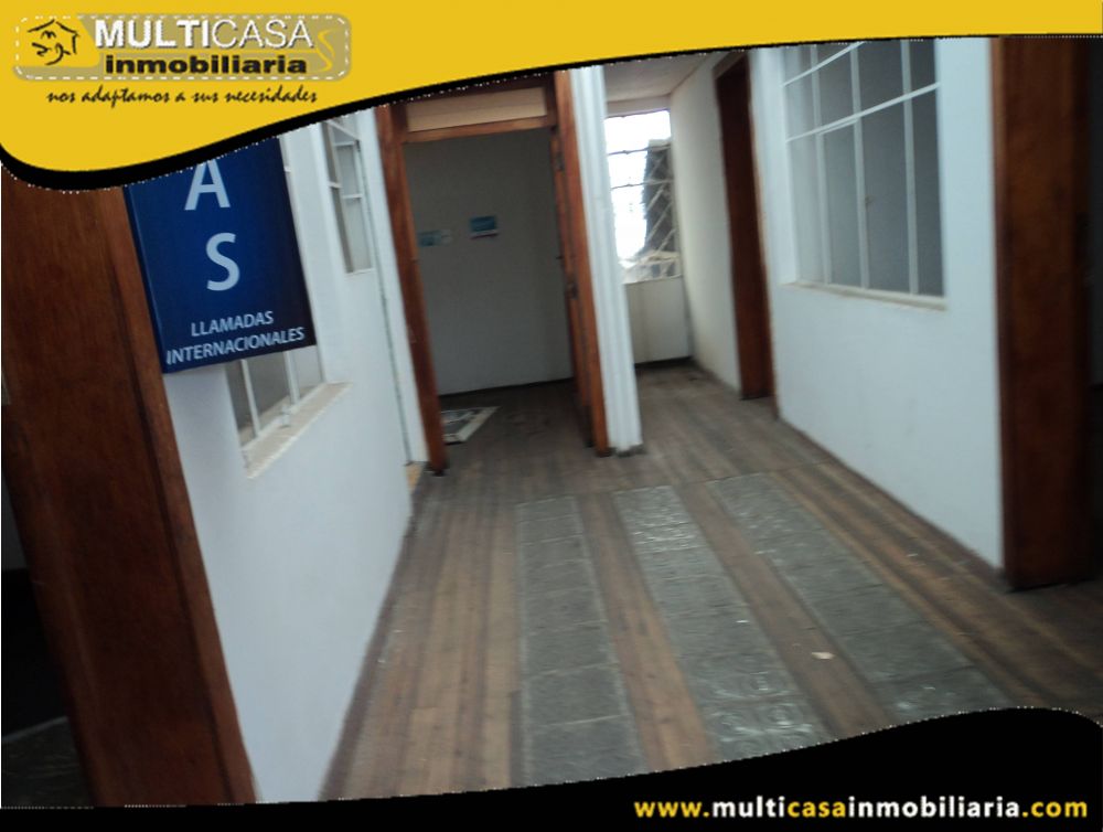 Casa Comercial Dos departamentos y Tienda en Venta a Crédito Sector Chola Cuencana Cuenca-Ecuador