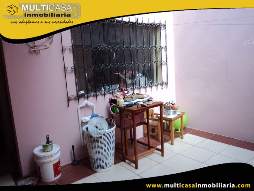 Casa en Venta a Crédito  Sector Control Sur Cuenca-Ecuador