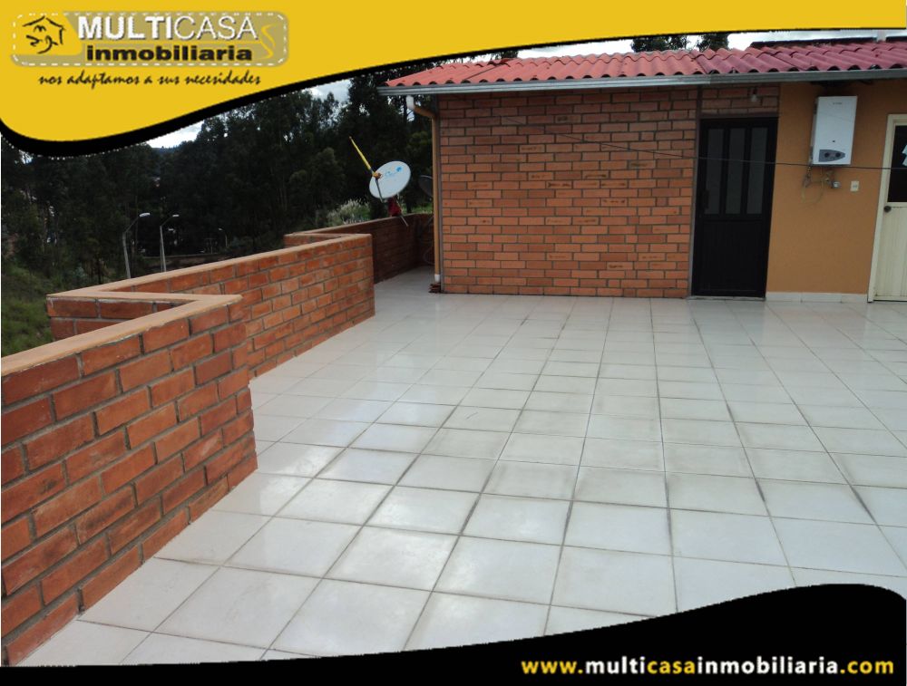 Casa Comercial en Venta a Crédito Sector Av.10 de Agosto Cuenca - Ecuador