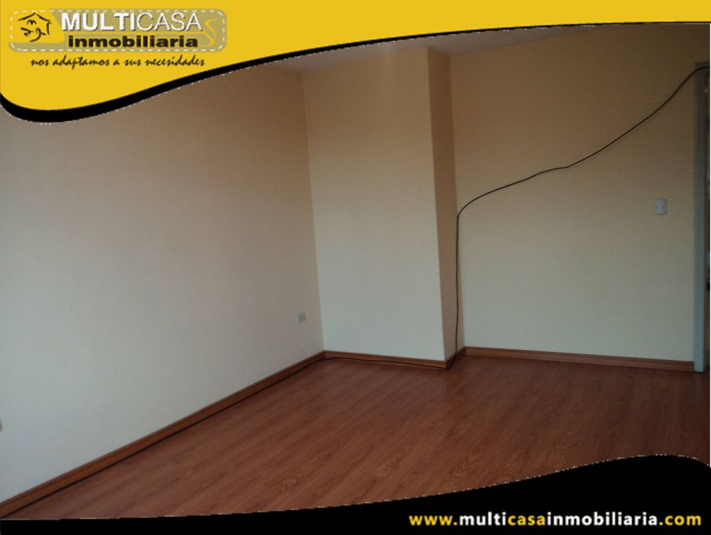 Casa Comercial en Venta a Crédito Sector Av.10 de Agosto Cuenca - Ecuador