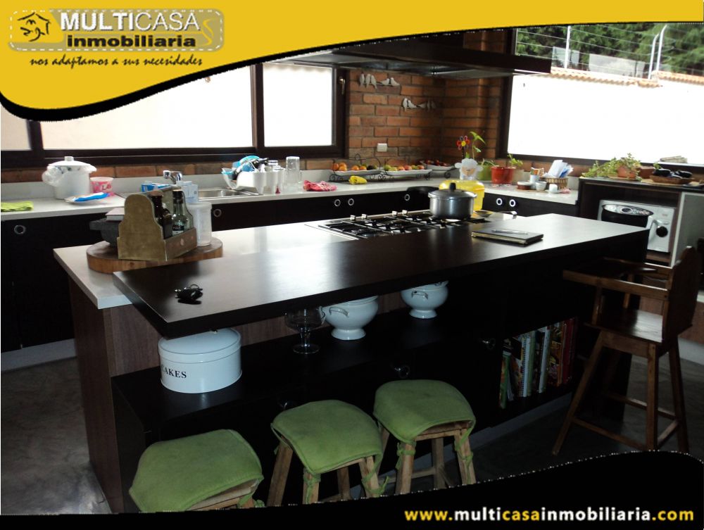 Casa en Venta a Crédito de lujo Sector Misicata Cuenca-Ecuador