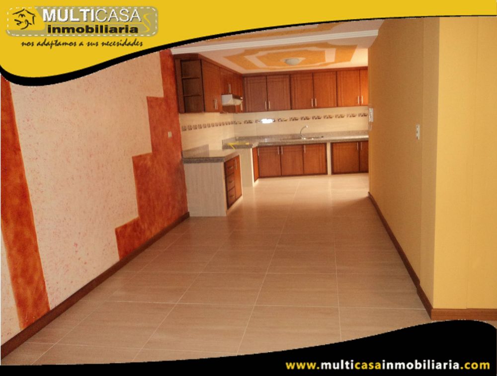 Casa Comercial en Venta a Crédito Sector Juan Pablo II Cuenca-Ecuador
