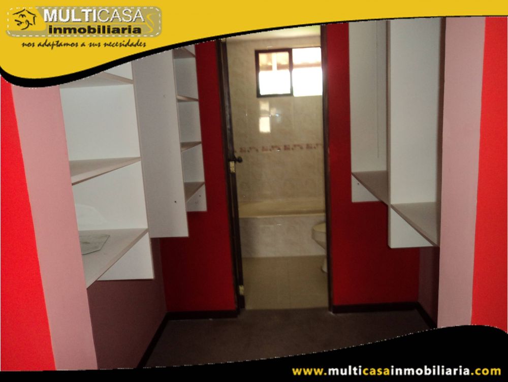 Venta de Hermosa casa en Ciudadela Privada a crédito Sector El Valle Cuenca-Ecuador
