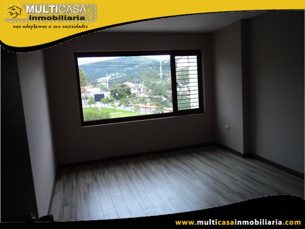 Venta de Hermosa casa por estrenar con garaje para dos Vehículos a Crédito Sector Colegio BilingÃ¼e Cuenca-Ecuador