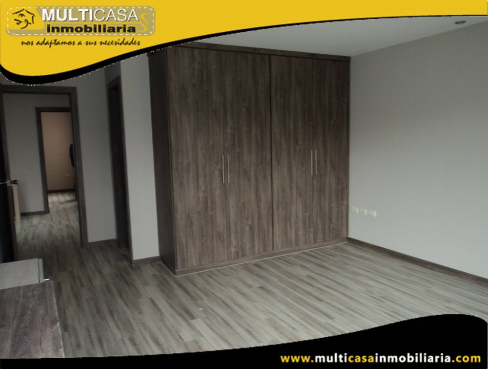 Venta de Hermosa casa por estrenar con garaje para dos Vehículos a Crédito Sector Colegio BilingÃ¼e Cuenca-Ecuador