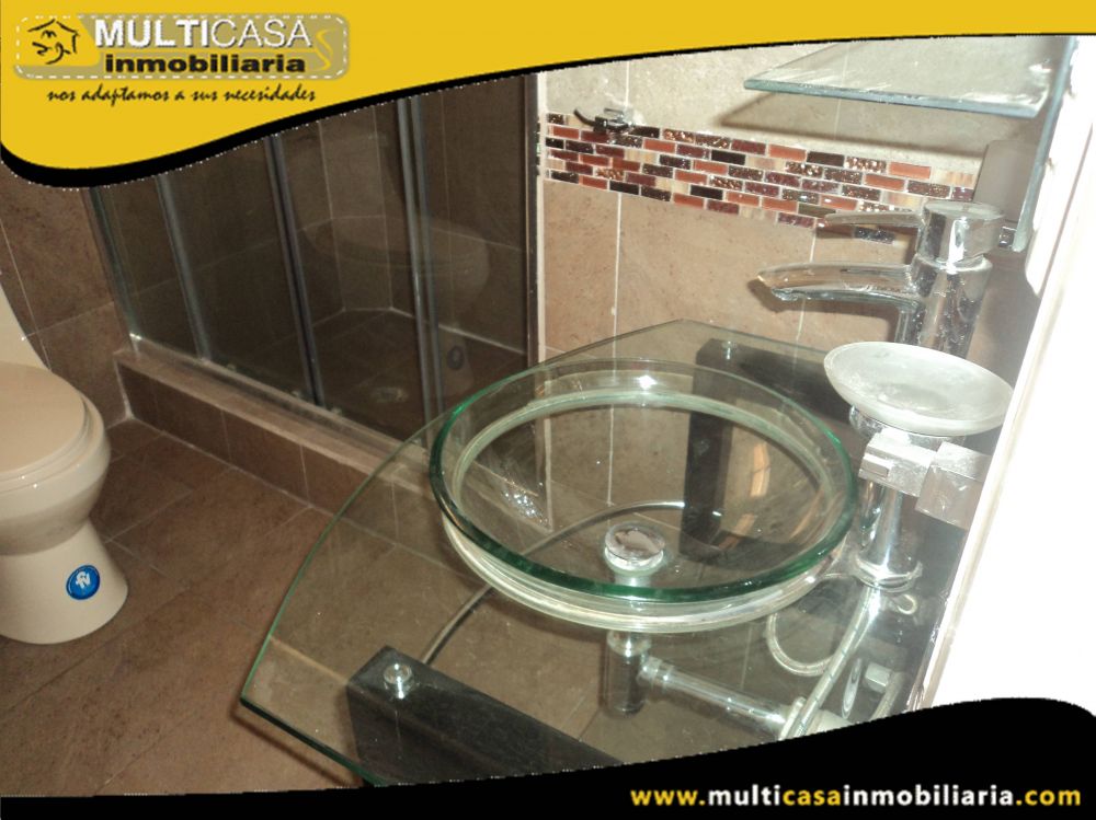 Arriendo Hermoso Departamento con terminados de Lujo y garaje para vehiculo Sector Av. Abelardo J. Andrade Cuenca-Ecuador