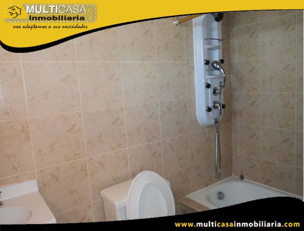 Venta de Hermosa casa en Urbanización Privada de Tres plantas a crédito Sector El Tejar Cuenca-Ecuador