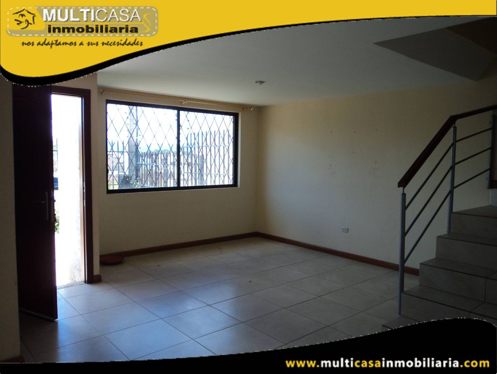 Venta de Hermosa casa en Urbanización Privada de Tres plantas a crédito Sector El Tejar Cuenca-Ecuador