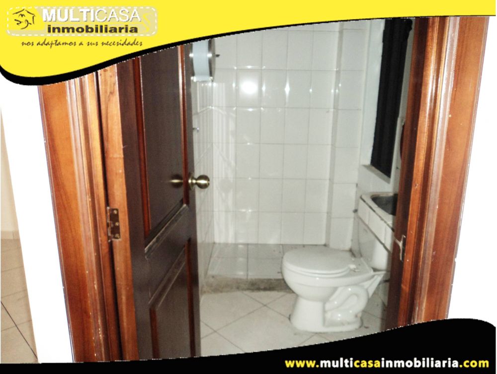 Arriendo hermoso Local con garaje para Tres Vehiculos Sector Av.Primero de Mayo Cuenca-Ecuador