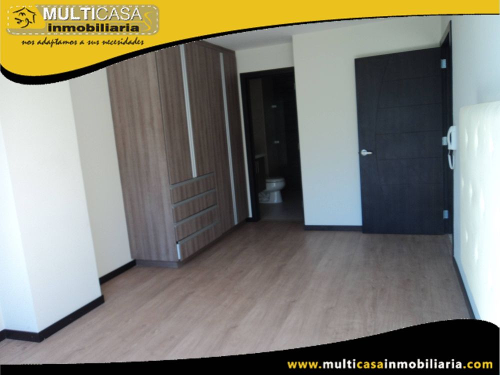 Arriendo de Hermoso Departamento en Edificio de Categoría Sector Primero de Mayo Cuenca-Ecuador