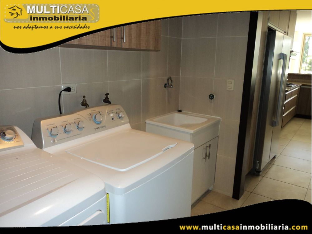 Arriendo de Hermoso Departamento en Edificio de Categoría Sector Primero de Mayo Cuenca-Ecuador