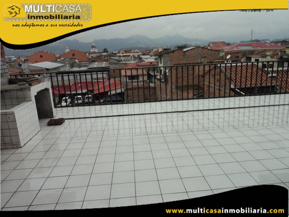 Casa Comercial en Venta a Crédito Sector Centro de la Ciudad Cuenca-Ecuador