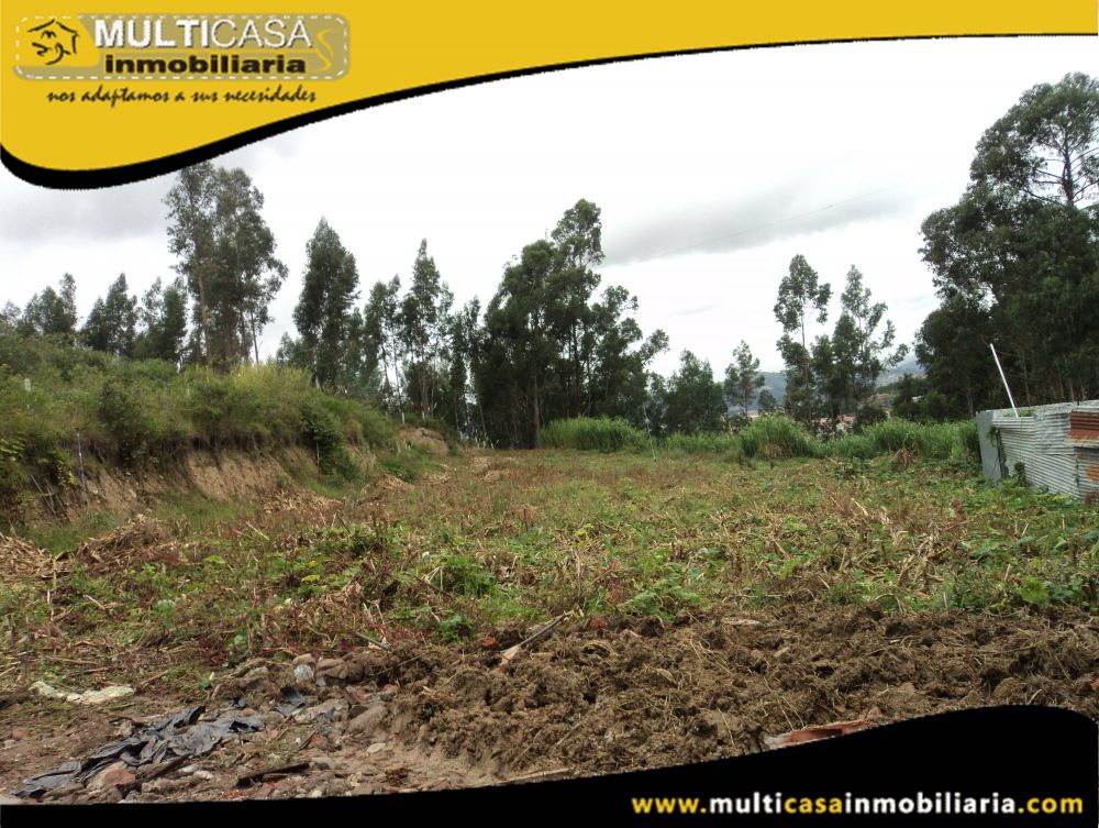 Terreno en Venta a Crédito trapezoidal Sector Miraflores Cuenca-Ecuador