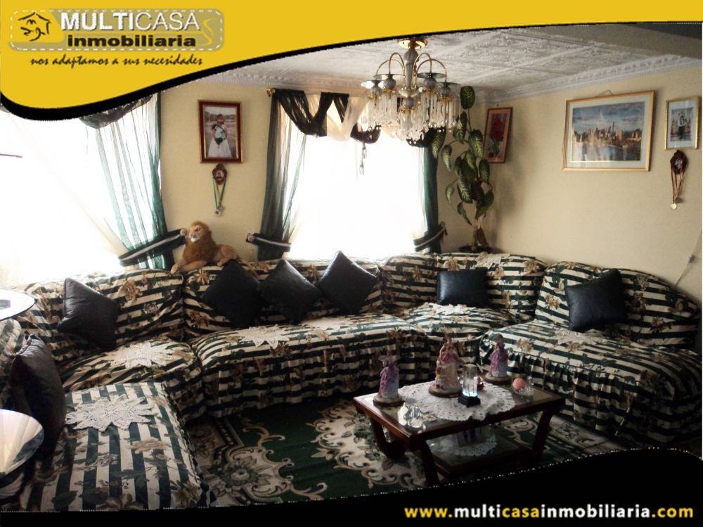 Casa en Venta con Local comercial a crédito Sector Miraflores Cuenca-Ecuador