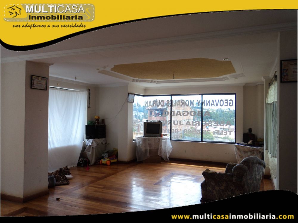 Casa de Dos departamentos en Venta a Crédito Sector Baños Cuenca-Ecuador