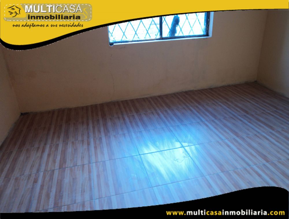 Venta de Hermosa Casa a crédito con un Local Comercial Sector Miraflores Cuenca-Ecuador