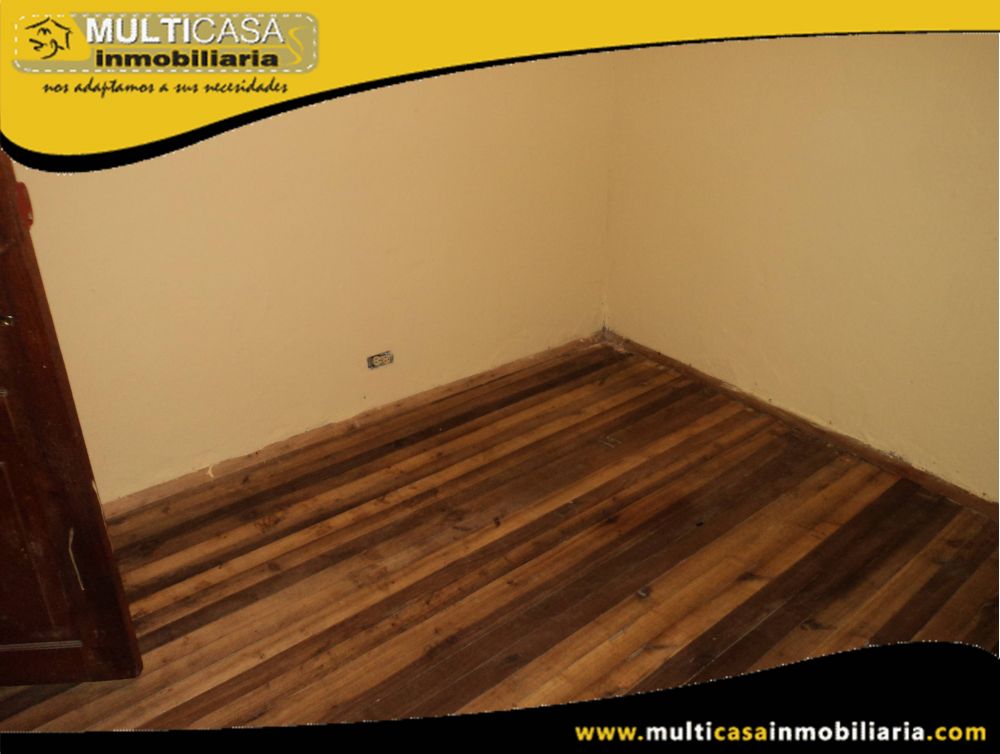 Venta de Hermosa Casa a crédito con un Local Comercial Sector Miraflores Cuenca-Ecuador
