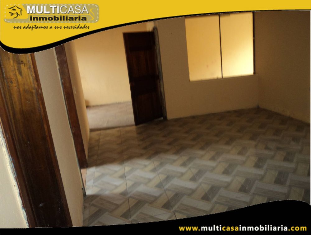 Venta de Hermosa Casa a crédito con un Local Comercial Sector Miraflores Cuenca-Ecuador