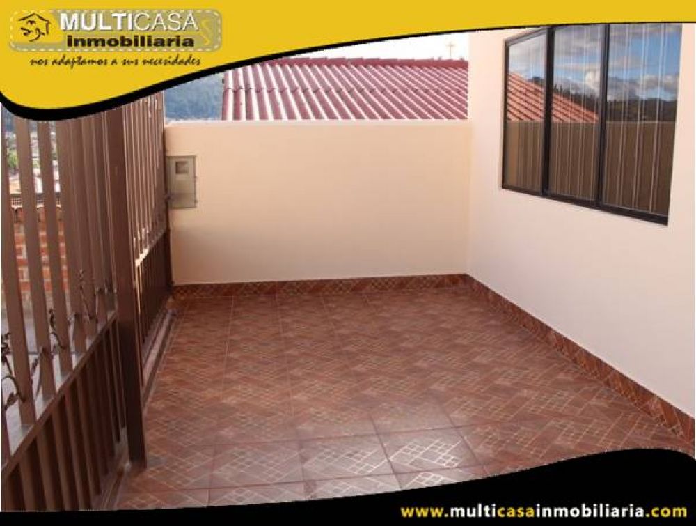Casa en Venta a Crédito en Condominio Privado Sector Mercado 12 de Abril Cuenca-Ecuador