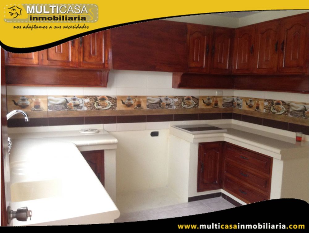 Casa en Venta a Crédito en Condominio Privado Sector Mercado 12 de Abril Cuenca-Ecuador