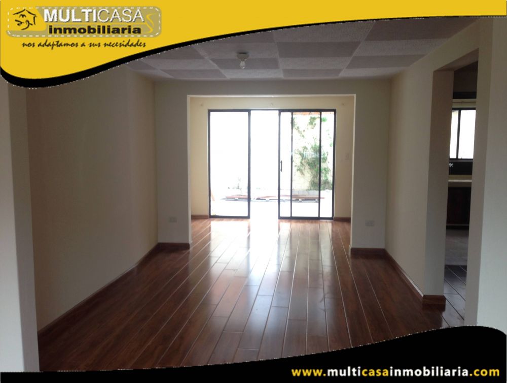 Casa en Venta a Crédito en Condominio Privado Sector Mercado 12 de Abril Cuenca-Ecuador