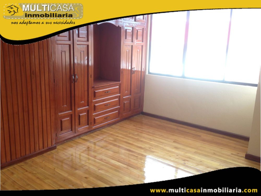 Casa en Venta a Crédito en Condominio Privado Sector Mercado 12 de Abril Cuenca-Ecuador