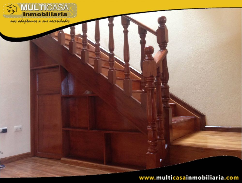 Casa en Venta a Crédito en Condominio Privado Sector Mercado 12 de Abril Cuenca-Ecuador