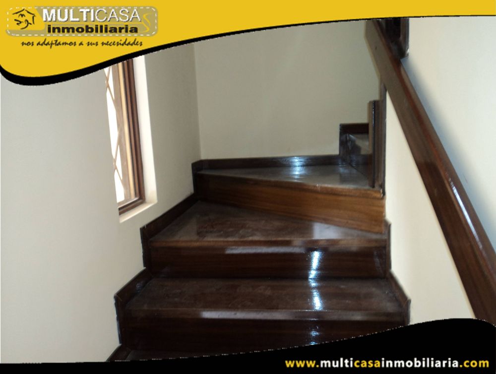 Casa Comercial en Venta a Crédito Sector Racar Cuenca-Ecuador
